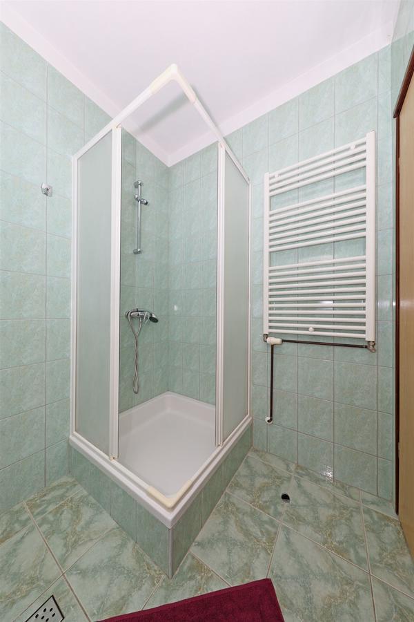 Apartments Snjezana Tisno Εξωτερικό φωτογραφία