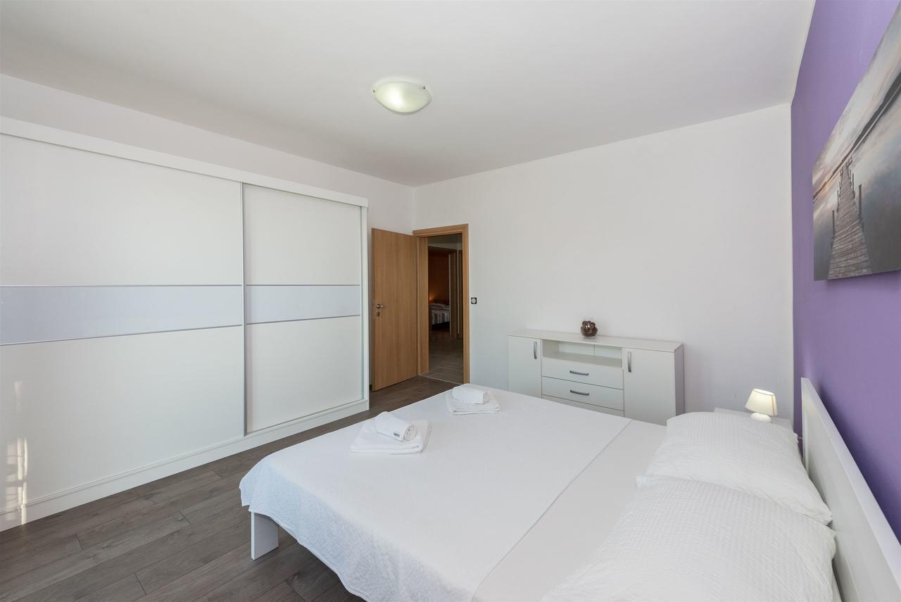 Apartments Snjezana Tisno Εξωτερικό φωτογραφία