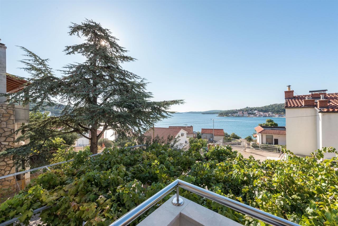 Apartments Snjezana Tisno Εξωτερικό φωτογραφία