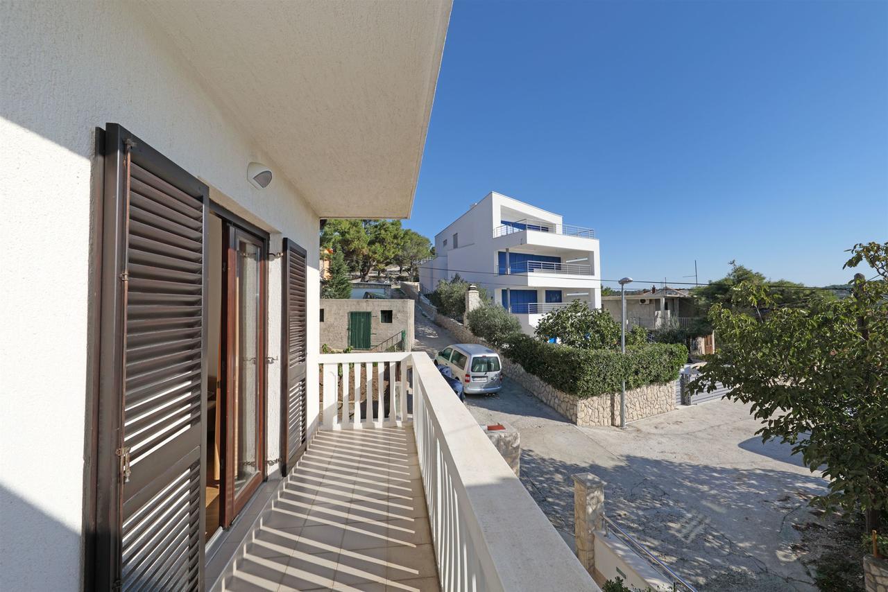 Apartments Snjezana Tisno Εξωτερικό φωτογραφία