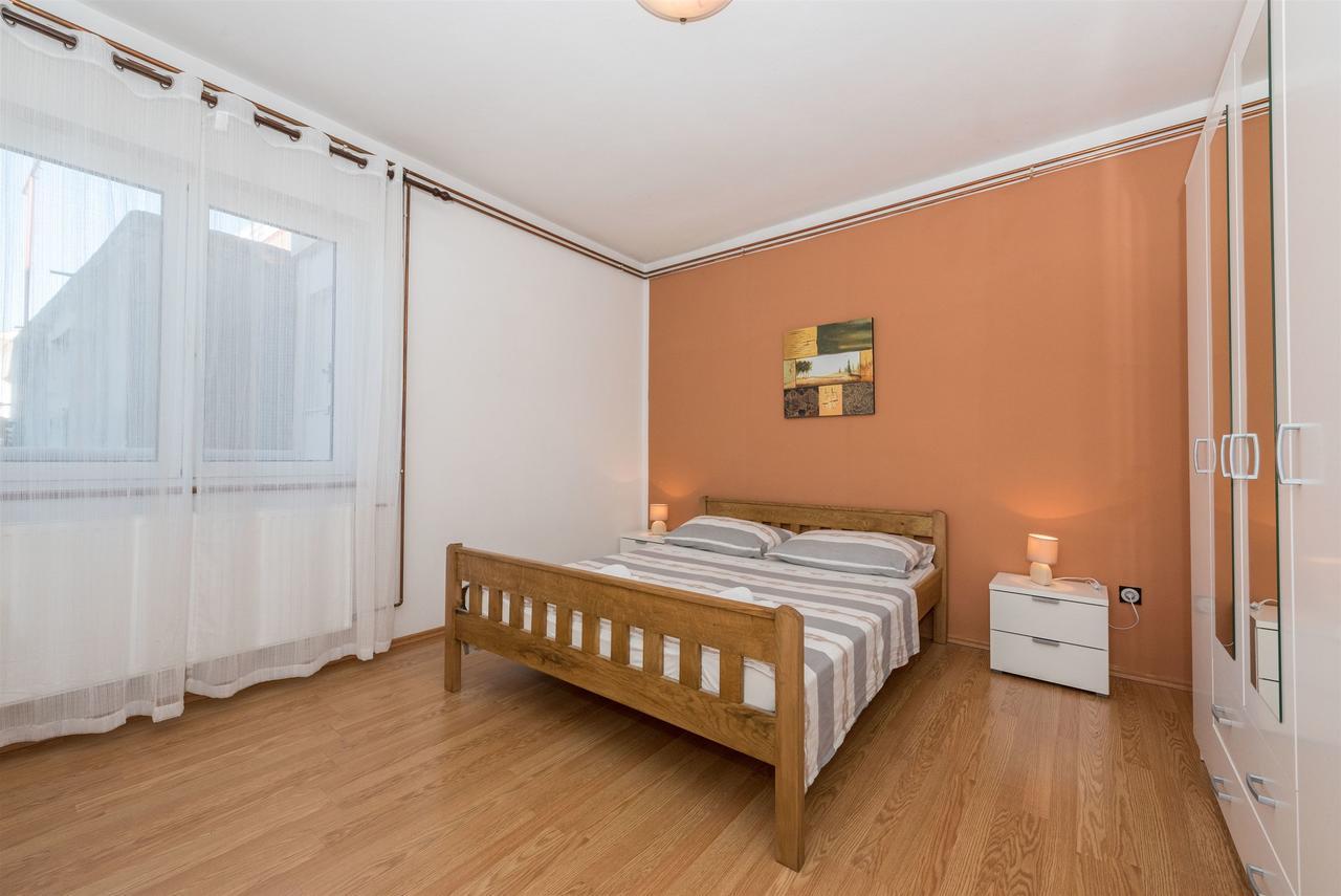 Apartments Snjezana Tisno Εξωτερικό φωτογραφία